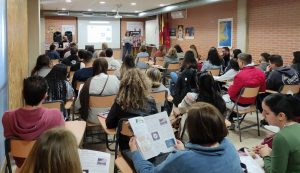 La Inteligencia Artificial diseña la portada de la revista «In Florida»