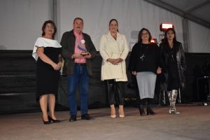 Entrega del galardón «Torreño del Año 2024» al Centro Social de Mayores